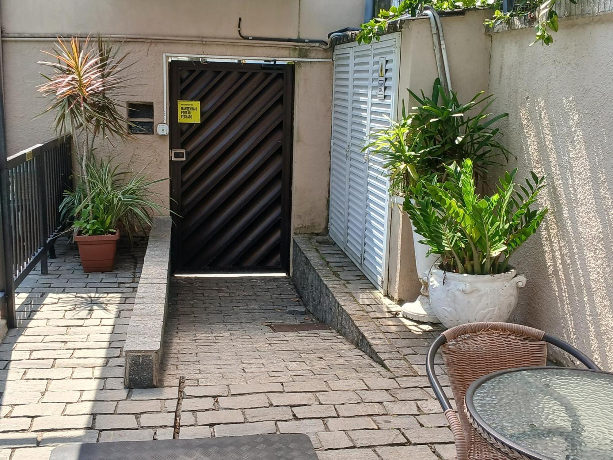 Pousada Parque Suites Estacionamento E Piscina Guarujá Exteriér fotografie