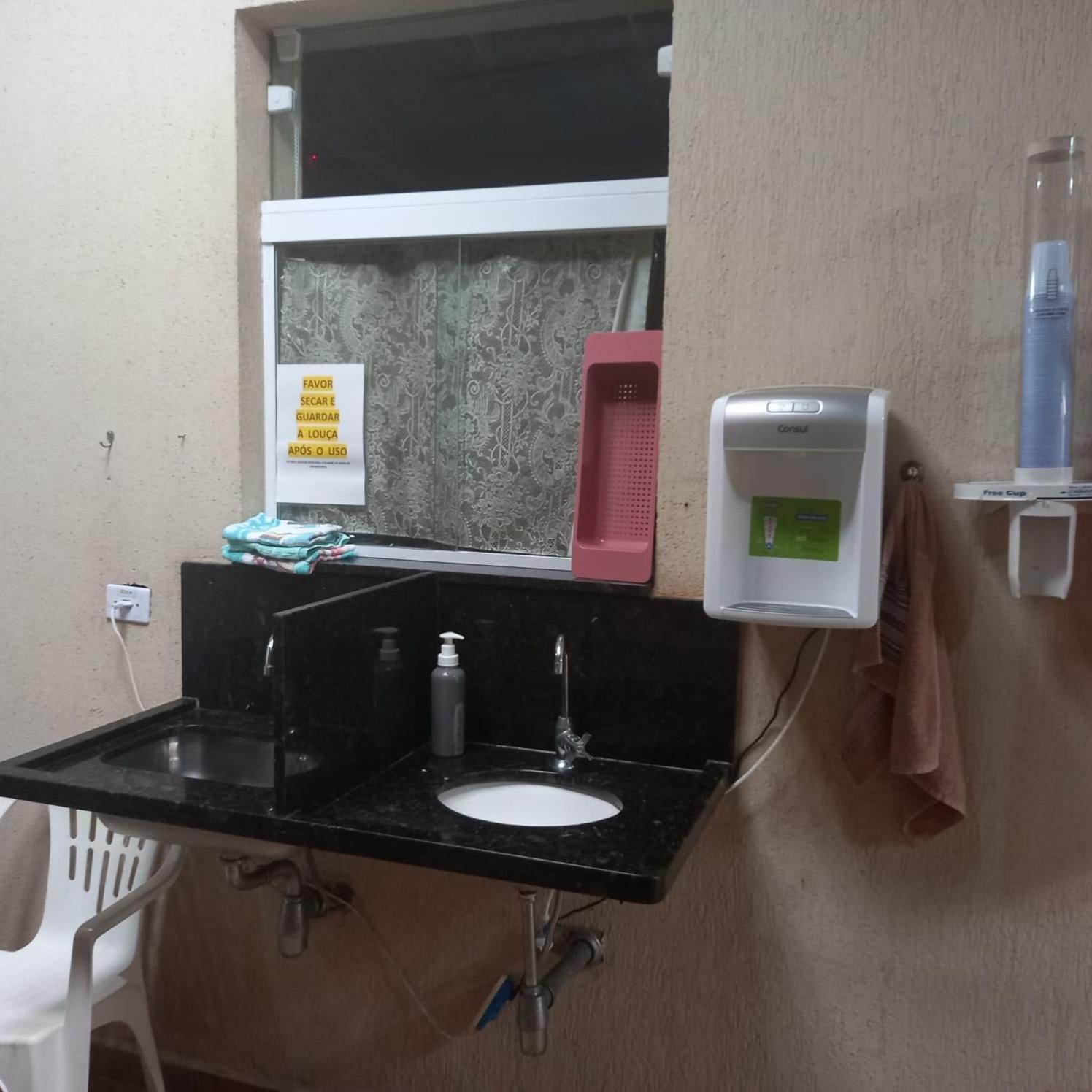 Pousada Parque Suites Estacionamento E Piscina Guarujá Exteriér fotografie